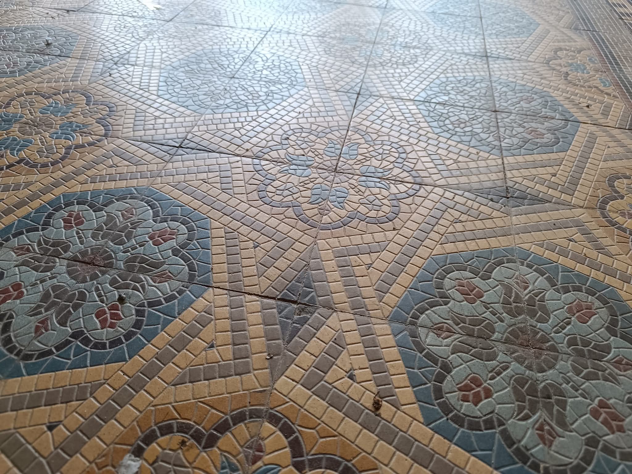 1000045483